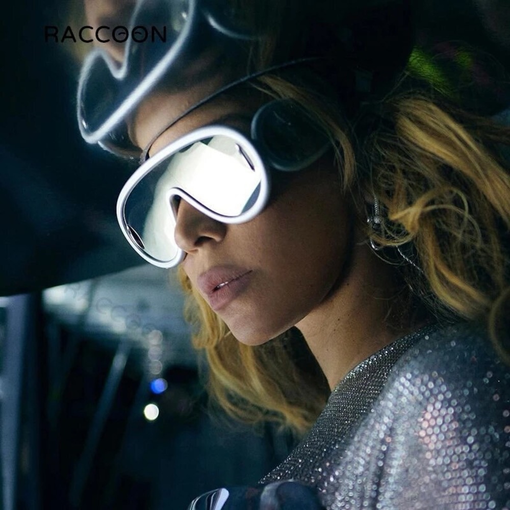 Luxury Y2K Cyberpunk Sunglasses - Oversized Eyewear  Sun Protection - UV400